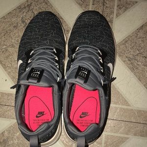 Women’s Air Max Motion Racer